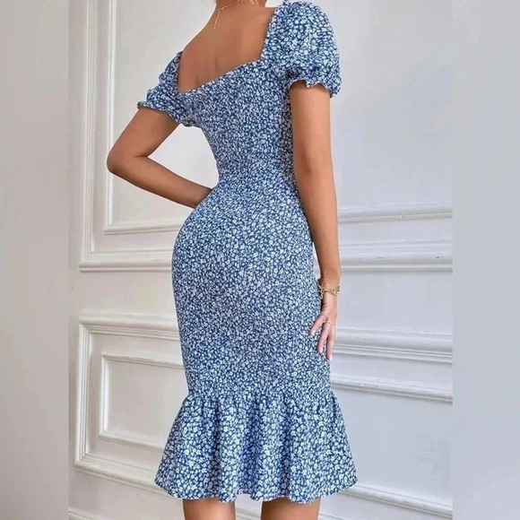 Floral Bodycon Dress, Puff Sleeve, Square Neck, Ruffle Hem Mermaid - Small - Picture 3 of 6